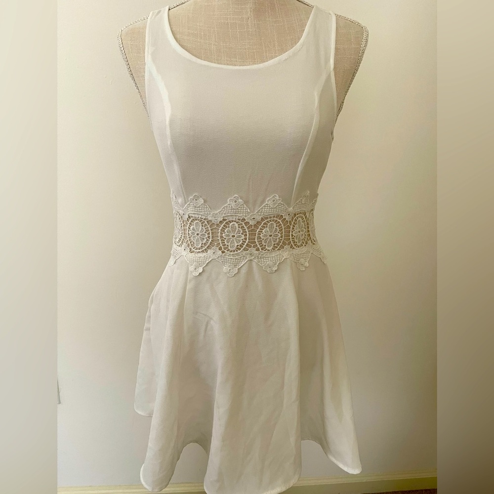 H&M Divided White Floral Lace Cutout Dress Sz 4